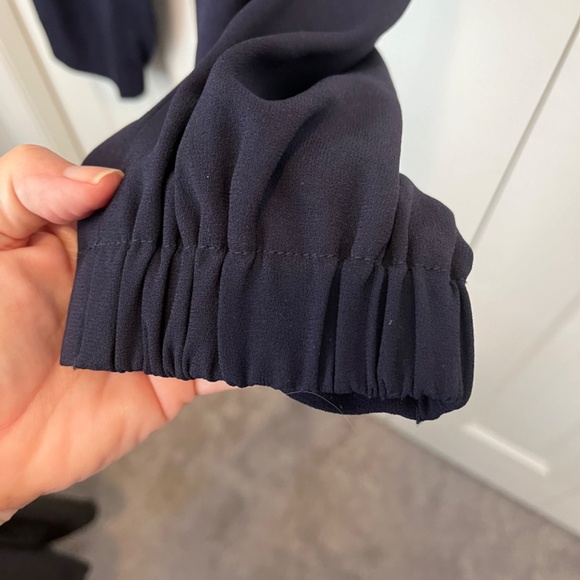 Babaton from Aritizia size 8 navy blue joggers - Picture 4 of 13